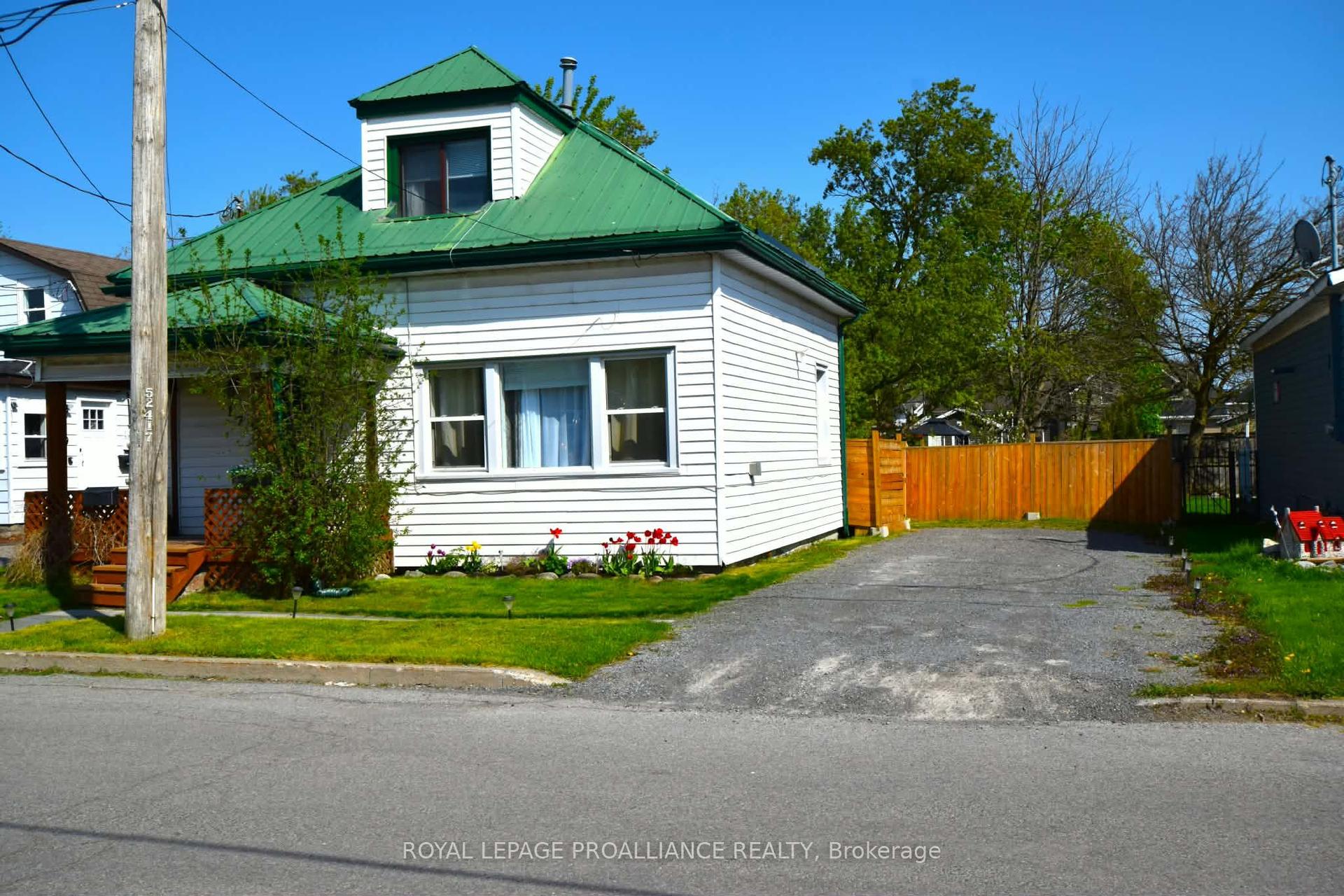 17 Meyers Street — photo 1