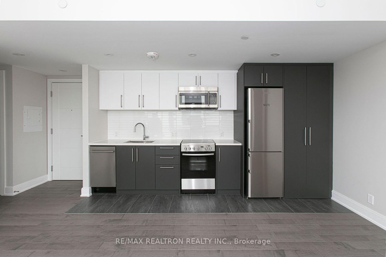 11 Walmer Road 203 #203, Toronto — Condo for lease, photo 1
