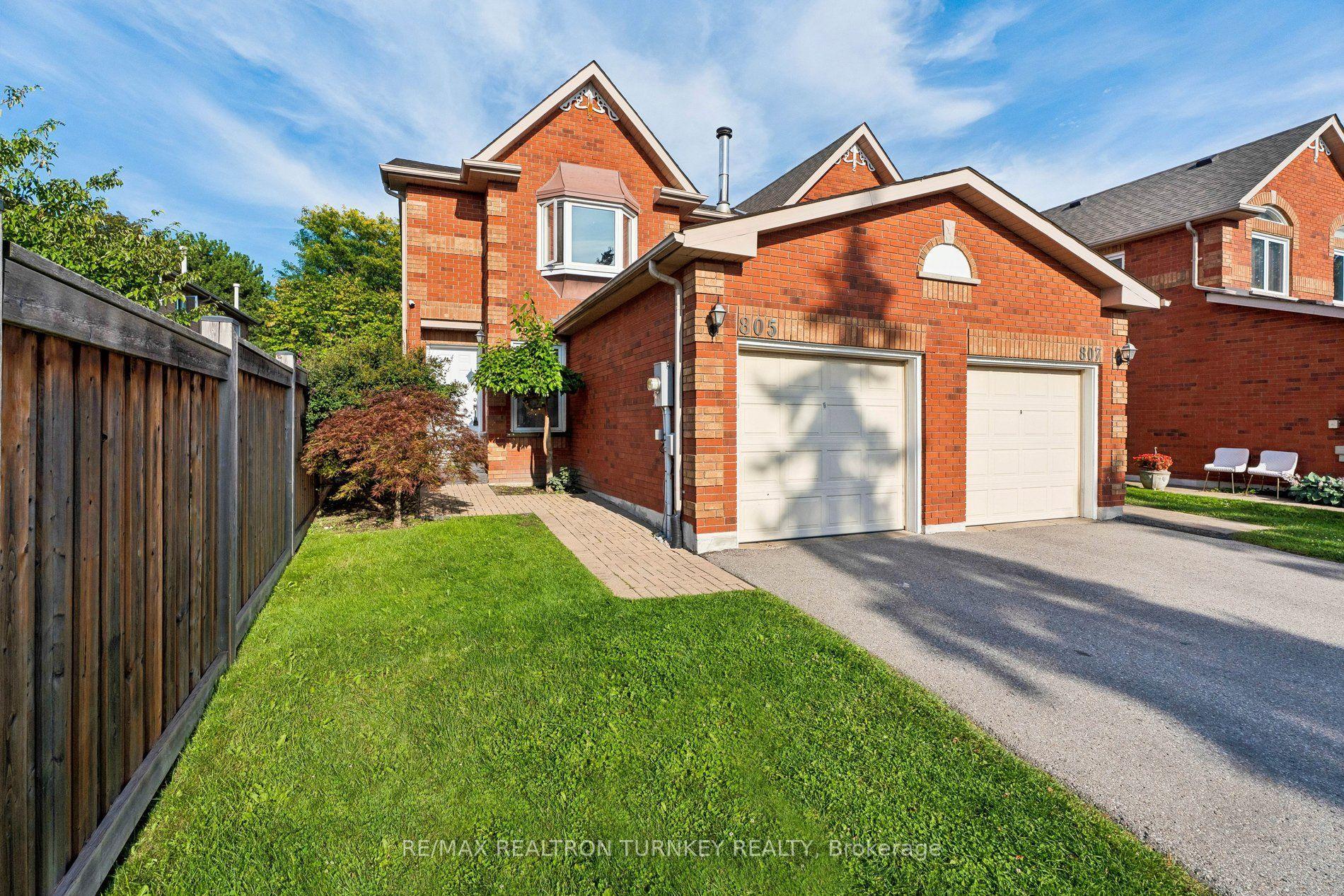 805 Playter Crescent, Newmarket — Condo Town for sale, photo 1