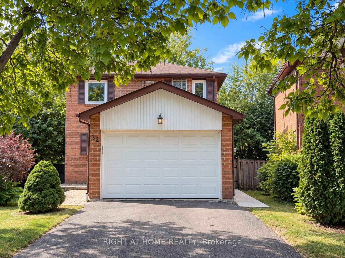 32 Aranka Court, Richmond Hill — Detached for sale, photo 1