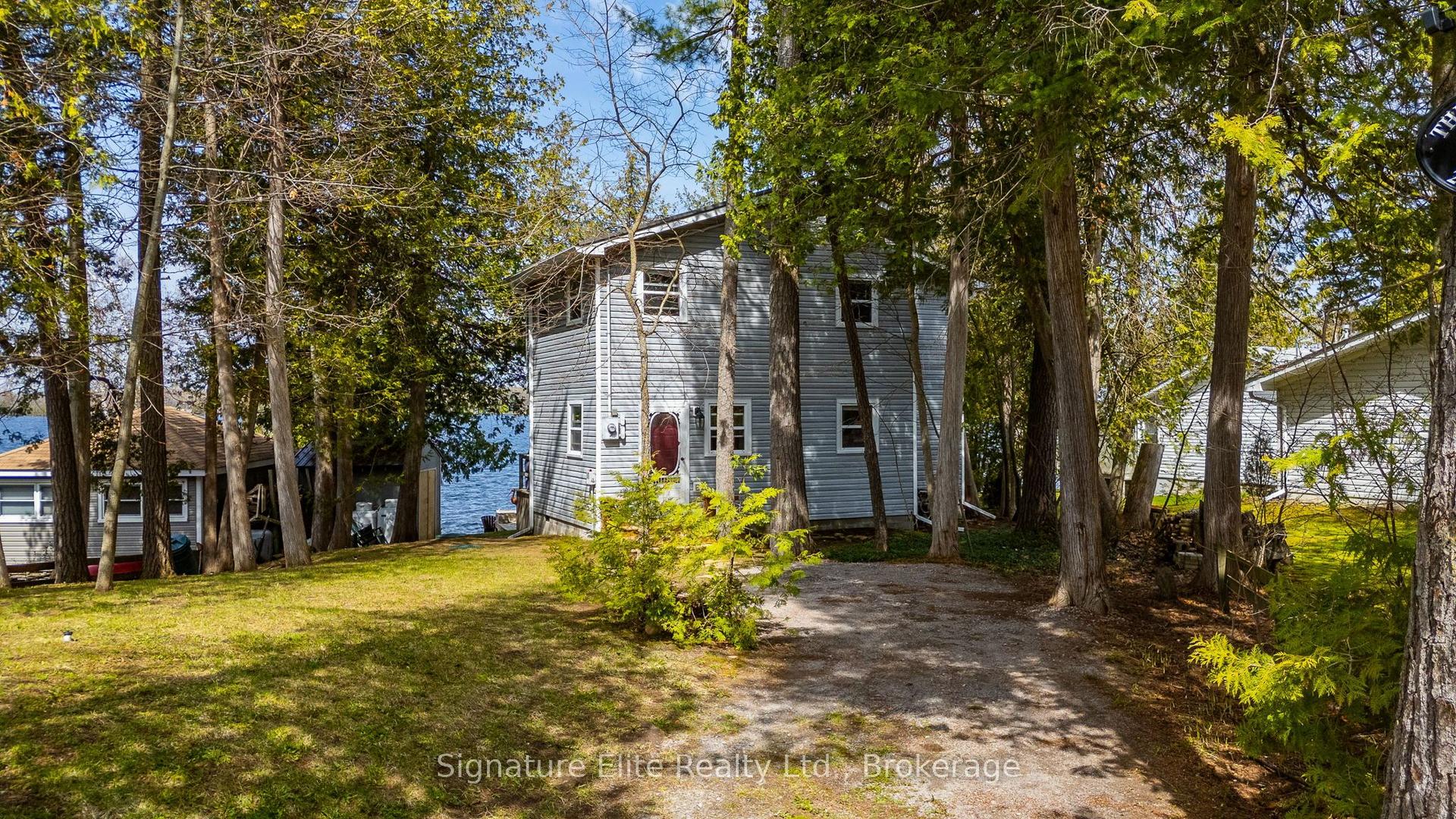 24 Lambs Lane — photo 1