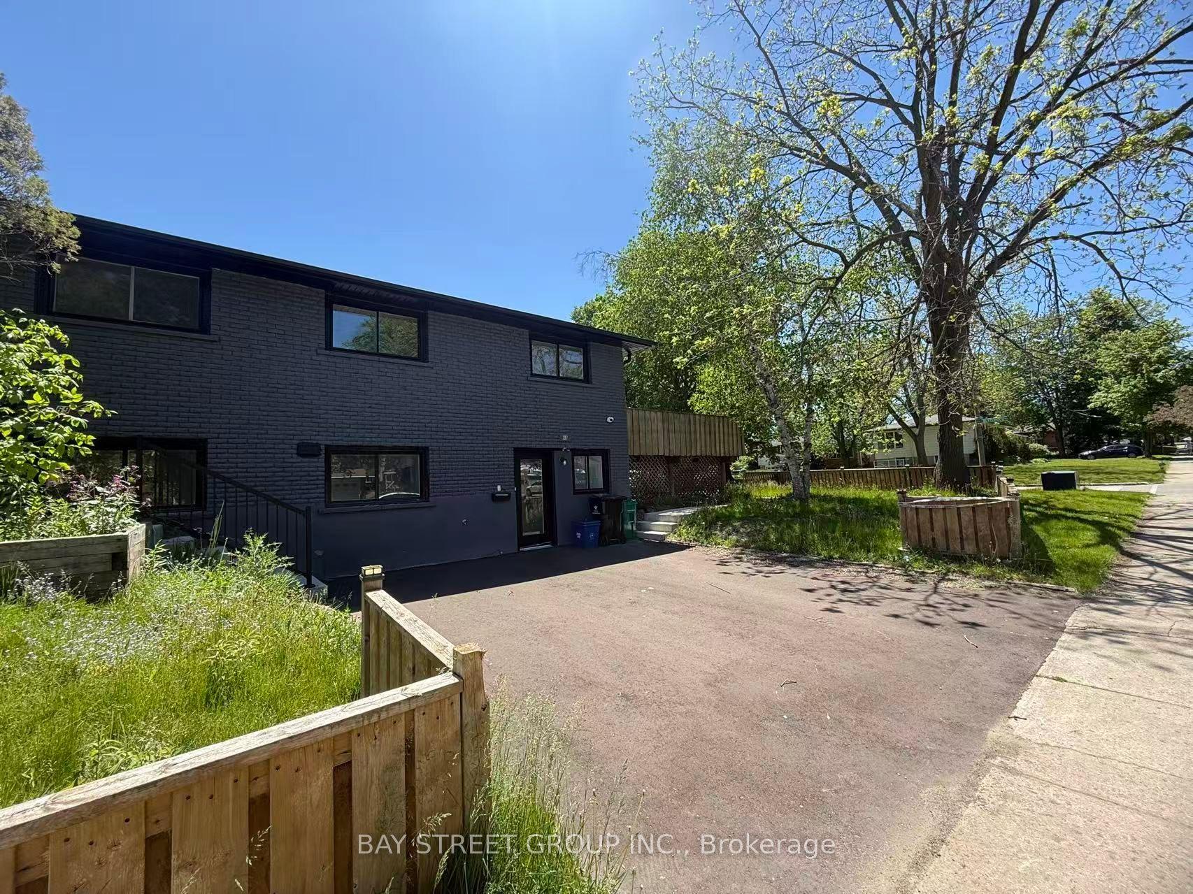 69 Blythwood Road N 3 #3 — photo 1