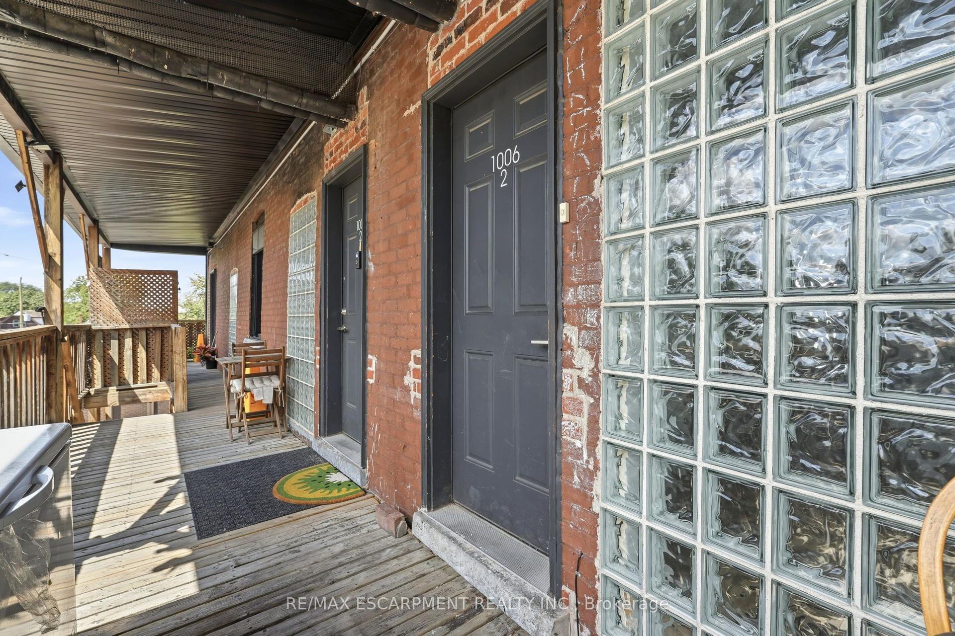 1006 King Street E 02 #02, Hamilton — Townhouse for lease, photo 1