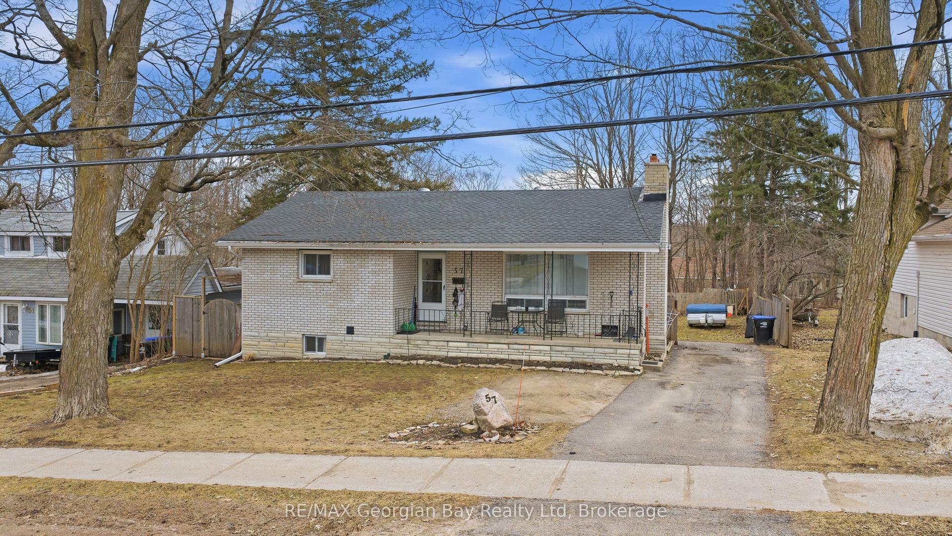 57 MAPLE Street, Tay — Detached for sale, photo 1