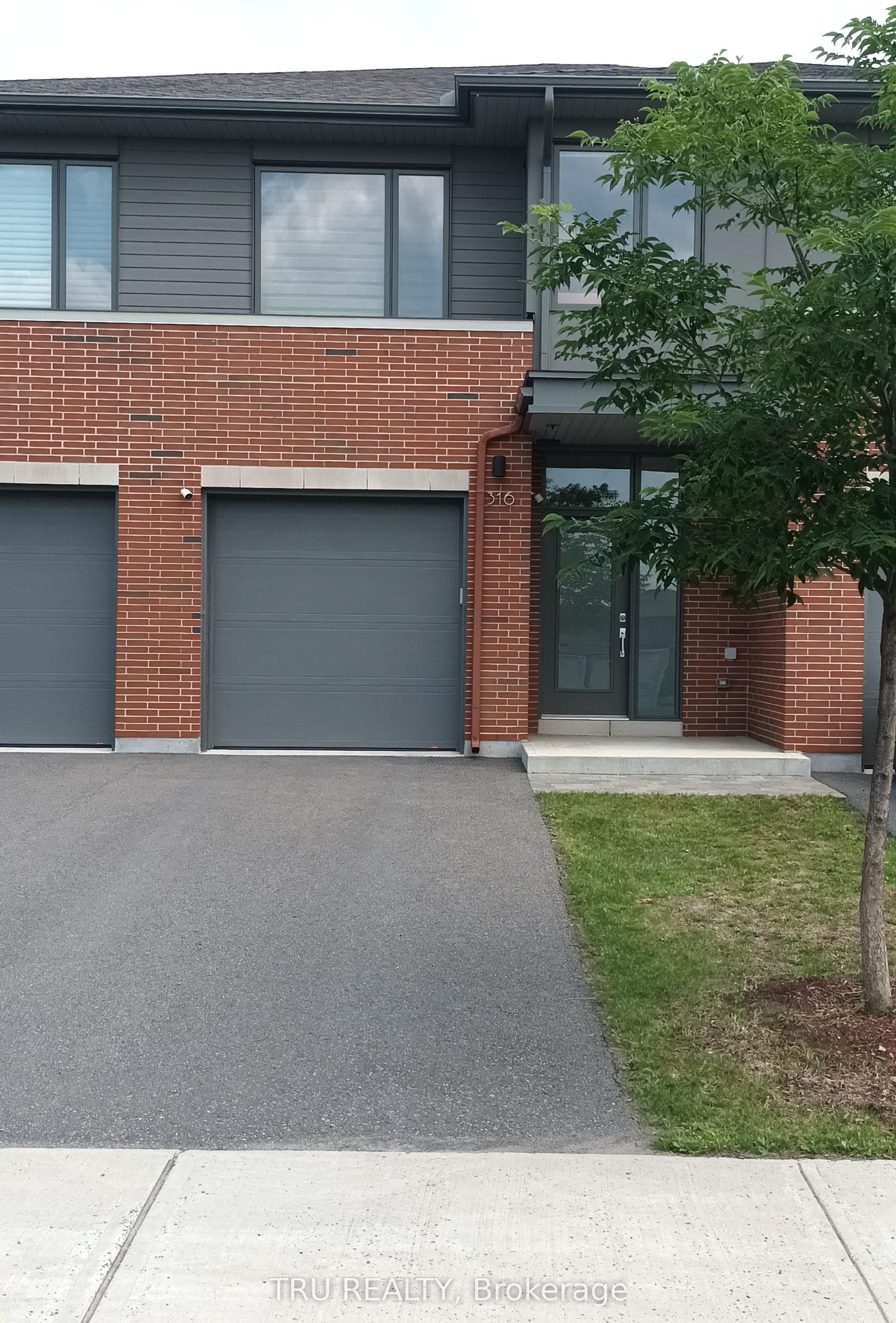 316 Wigwas Street — photo 1