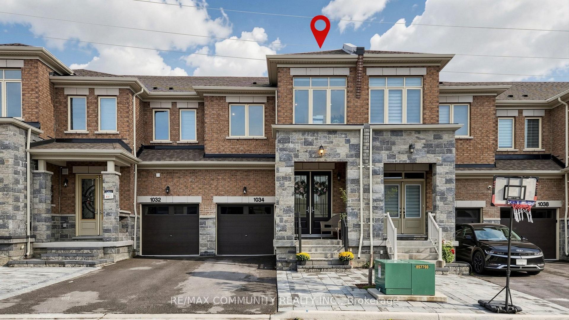 1034 Skyridge Boulevard, Pickering — Townhouse for sale, photo 1