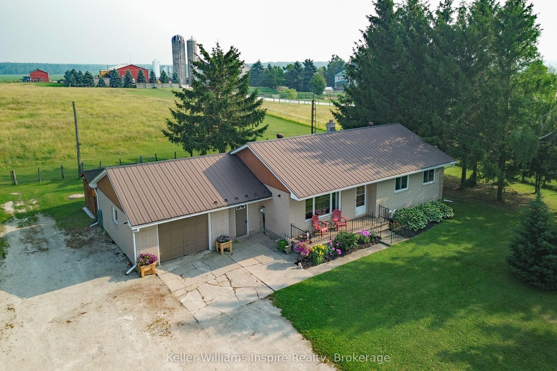 269514 Grey Road 9, Grey Highlands — Detached for sale, photo 1