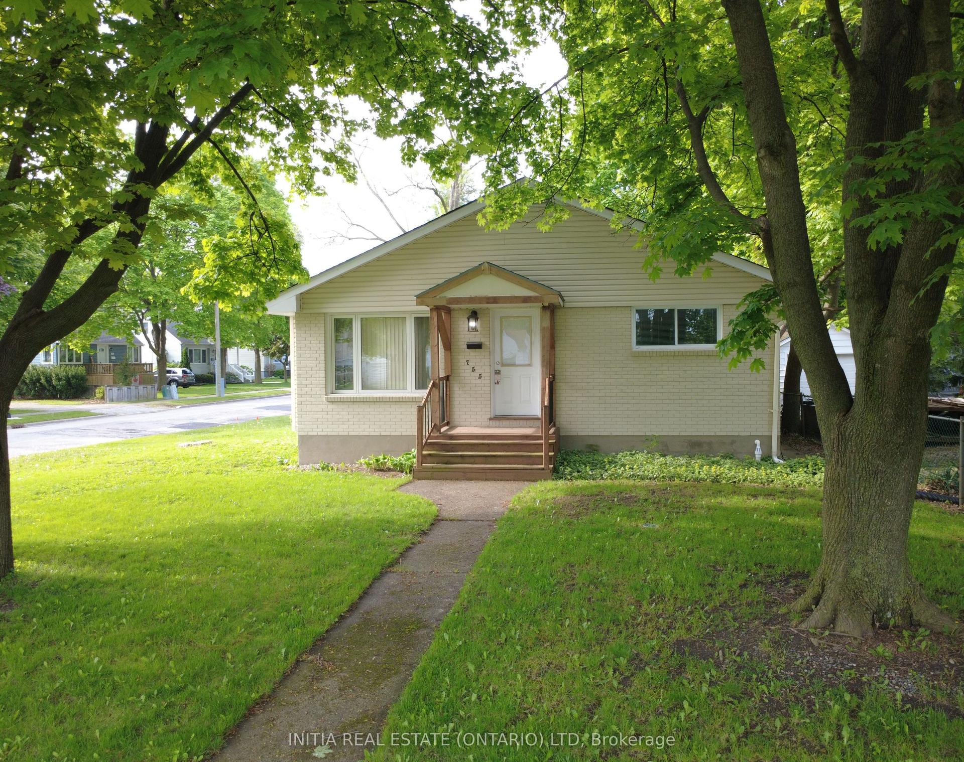 755 Talfourd Street — photo 1