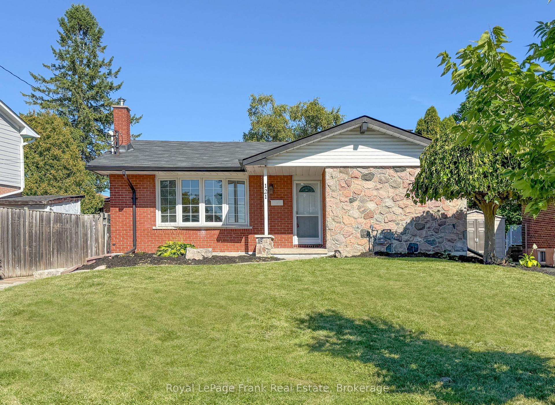 121 Labrador Drive, Oshawa — Detached for sale, photo 1
