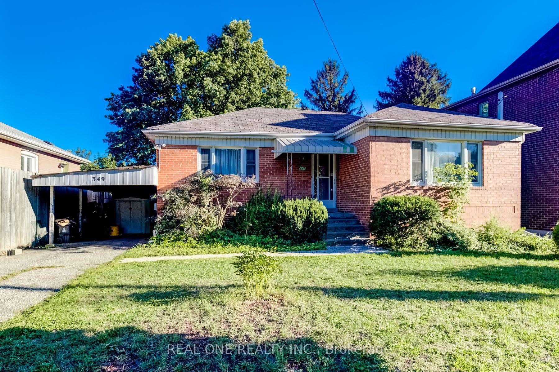 349 Horsham Avenue, Toronto — Detached for lease, photo 1