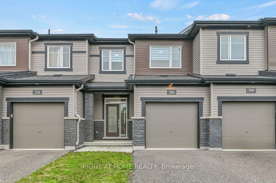 306 Guppy Grove — photo 1