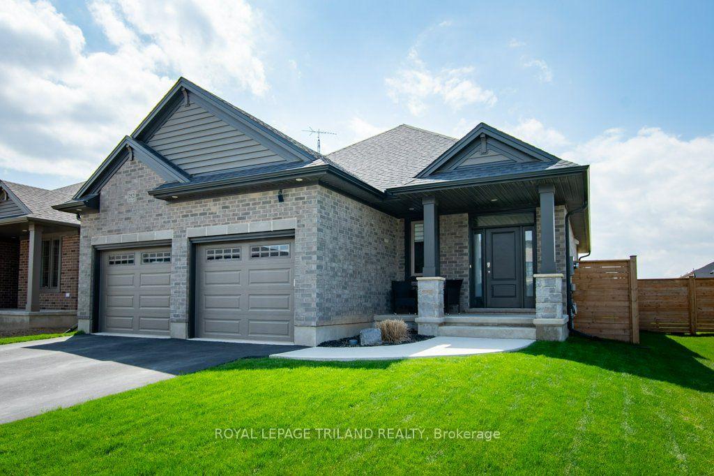 252 Renaissance Drive — photo 1