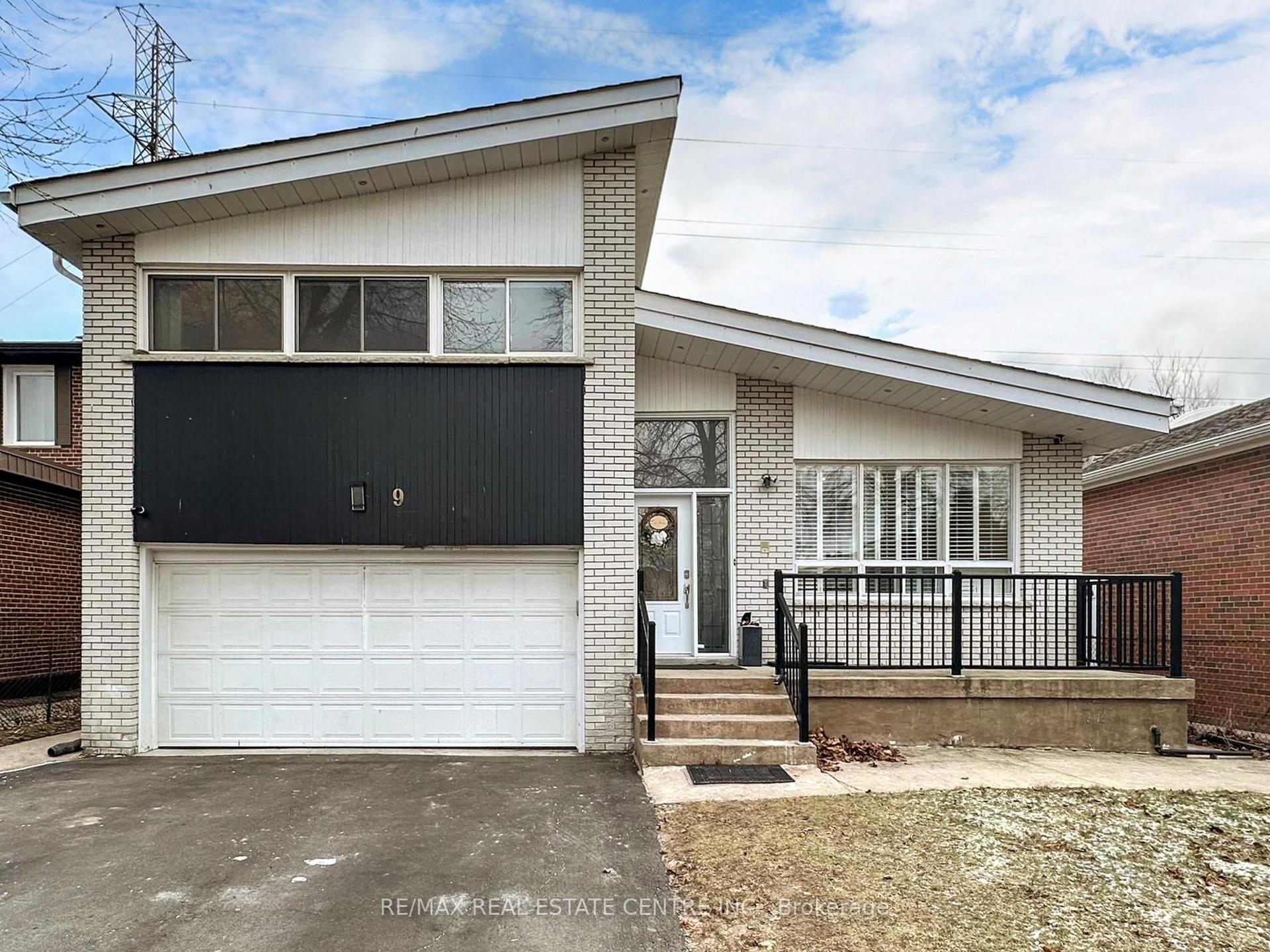 9 Fairchild Avenue — photo 1