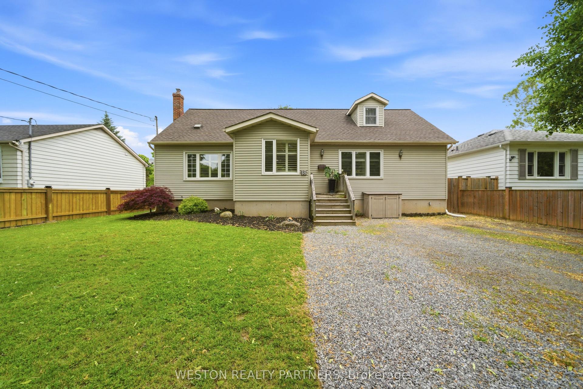 18 Ghent Street, St. Catharines — Detached for sale, photo 1