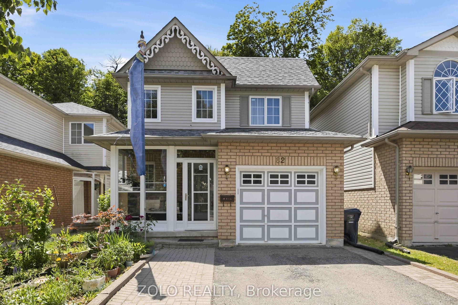 82 Piperbrook Crescent, Toronto — Detached for sale, photo 1