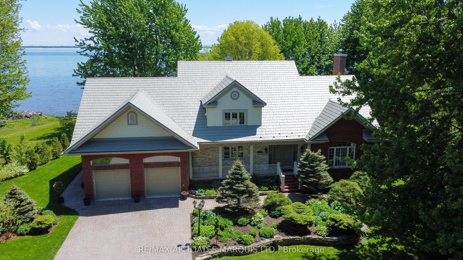 20562 Old Montreal Road — photo 1