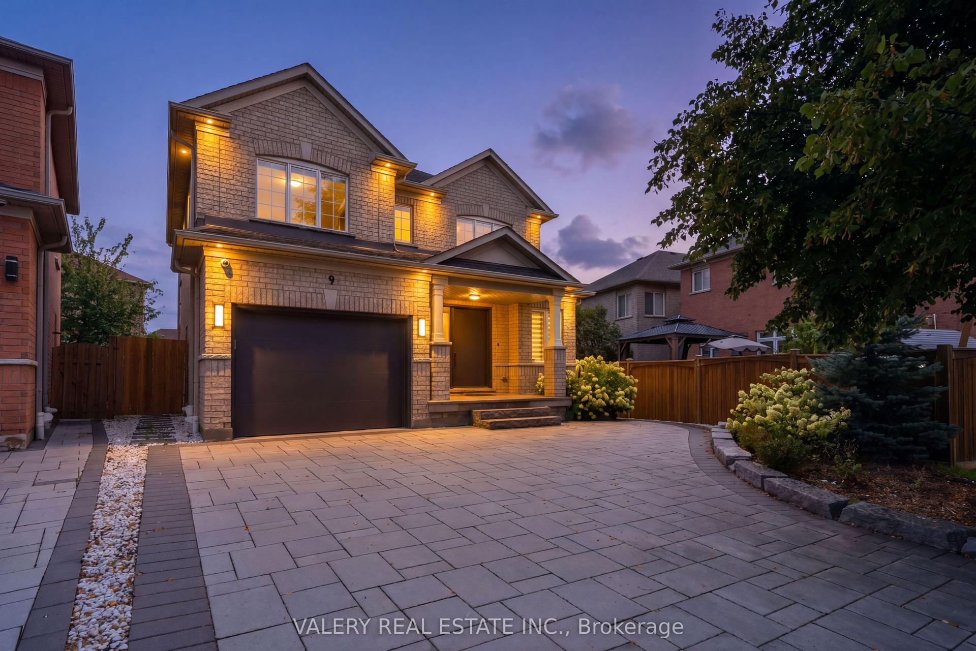 9 Vanguard Road, Vaughan — Detached for sale, photo 1