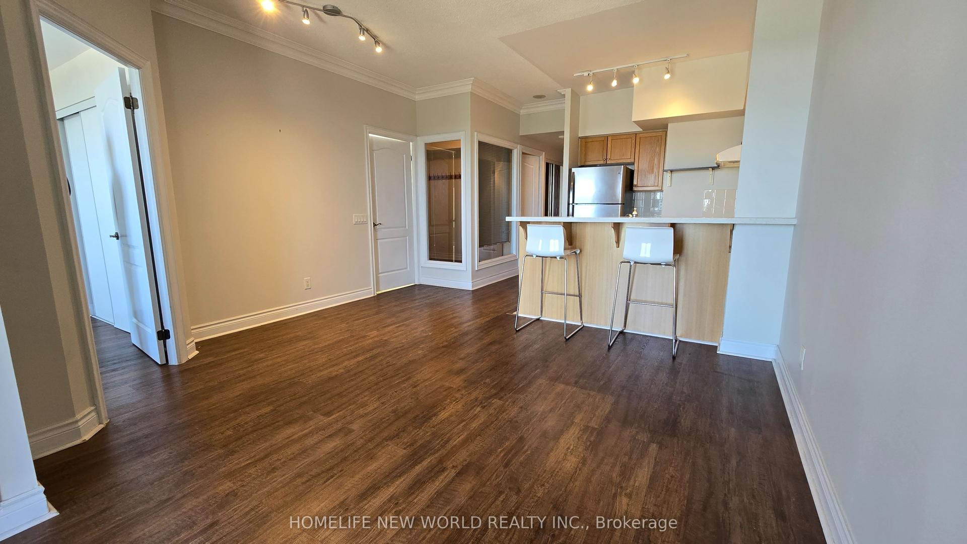 2 Clairtrell Road 1202 #1202 — photo 1