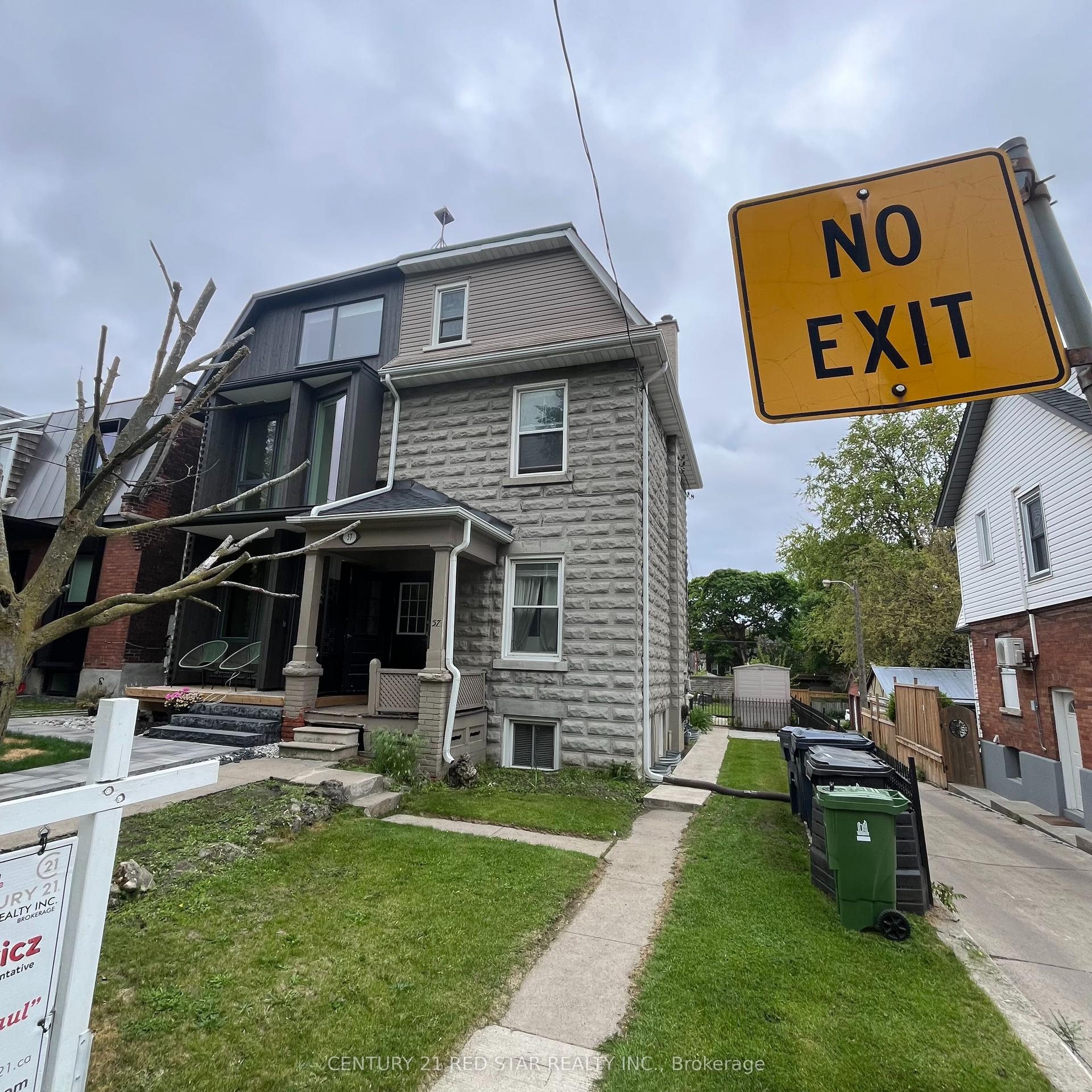 57 Humberside Avenue — photo 1