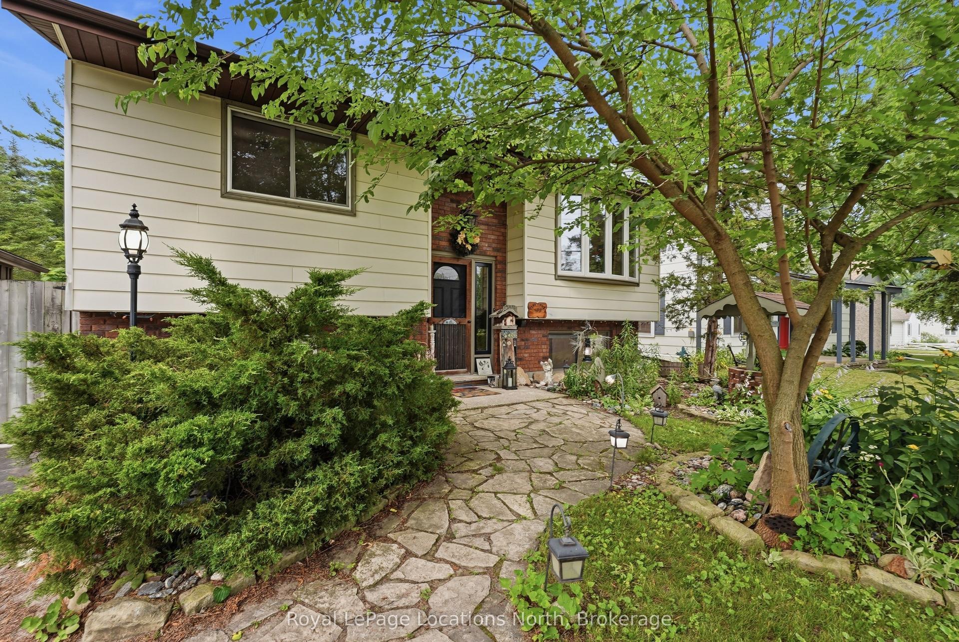 488 Maple Street, Collingwood — Detached for sale, photo 1
