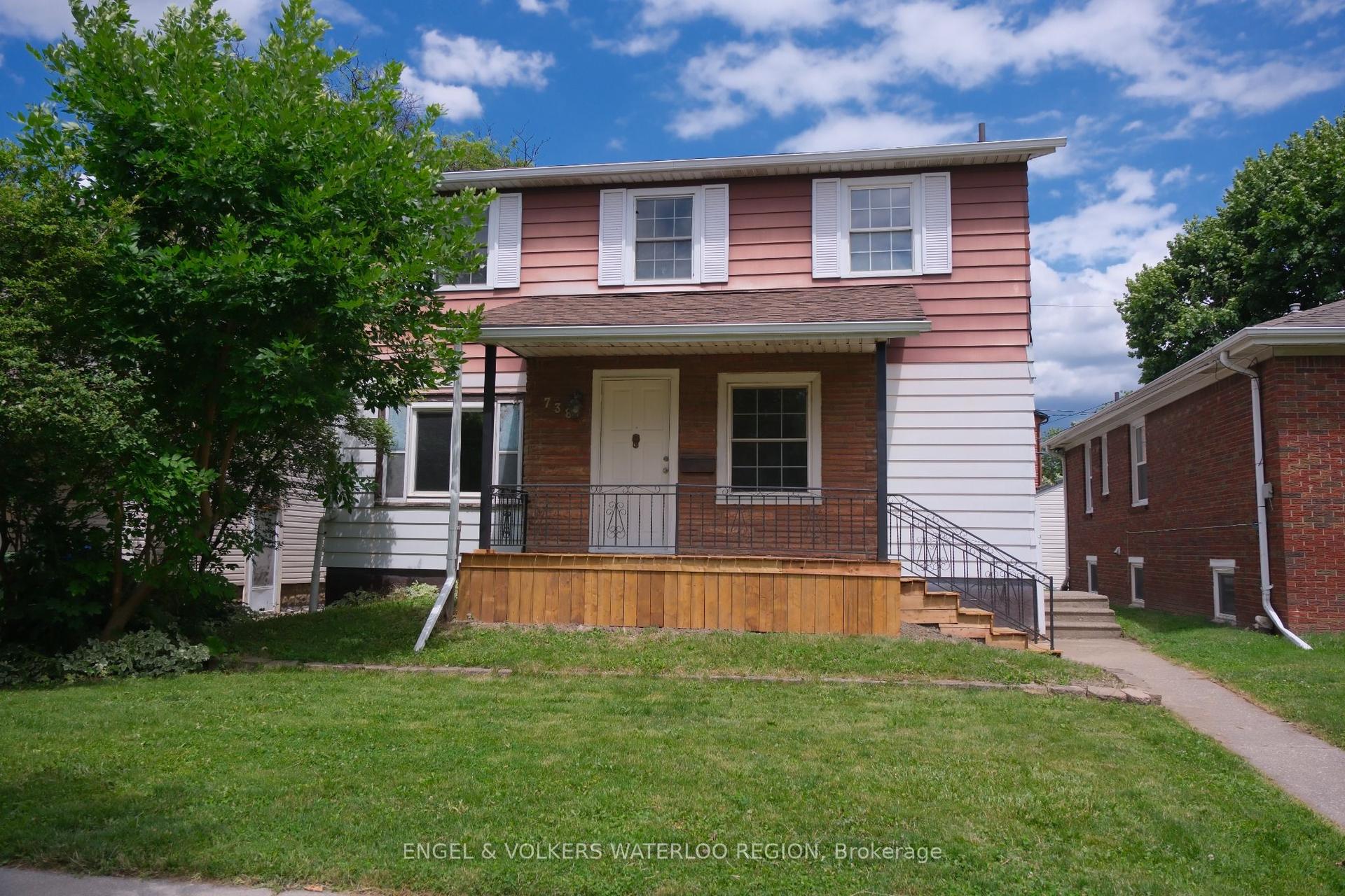 738 Randolph Avenue — photo 1