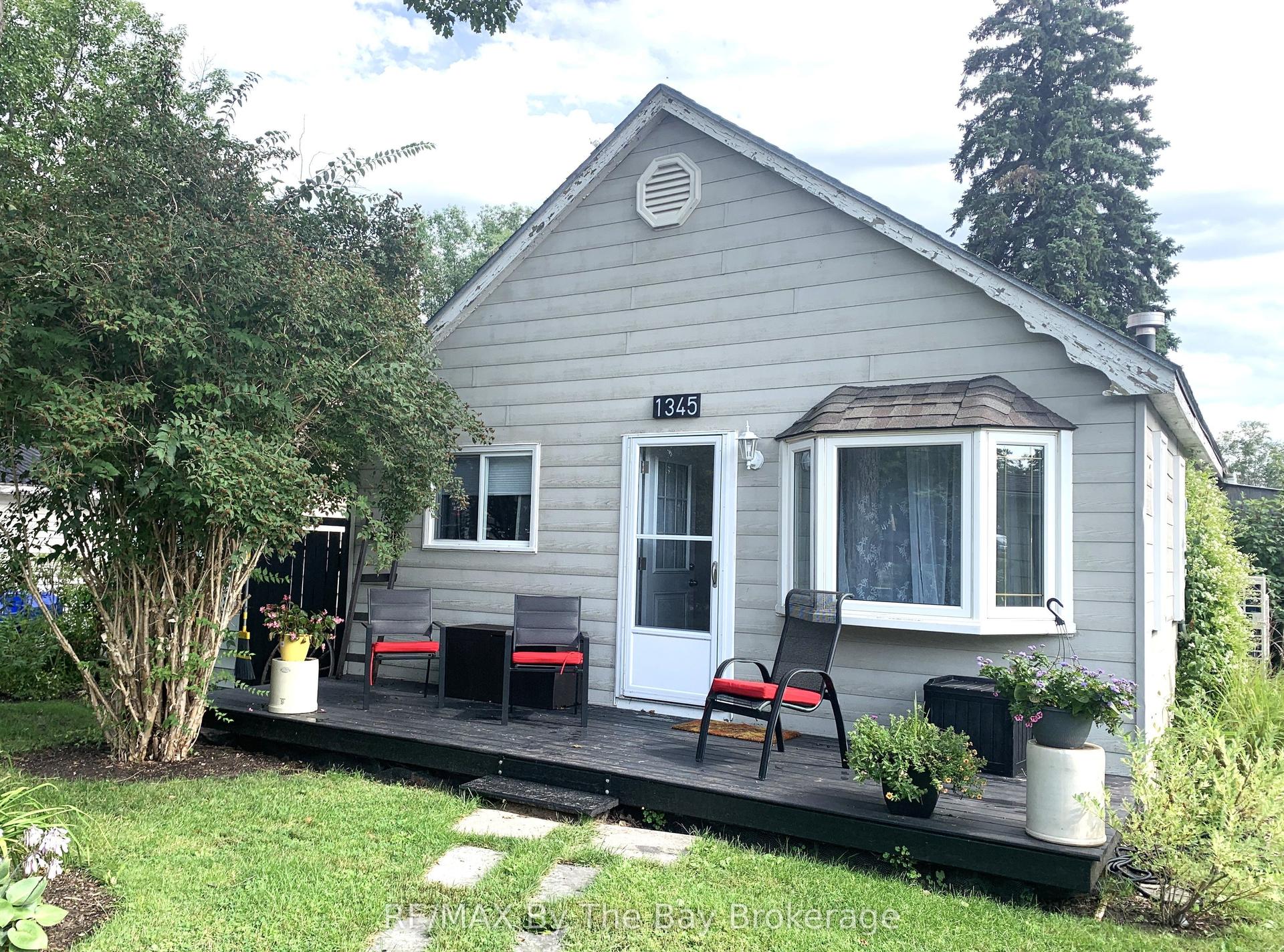 1345 Mosley Street, Wasaga Beach — Detached for lease, photo 1