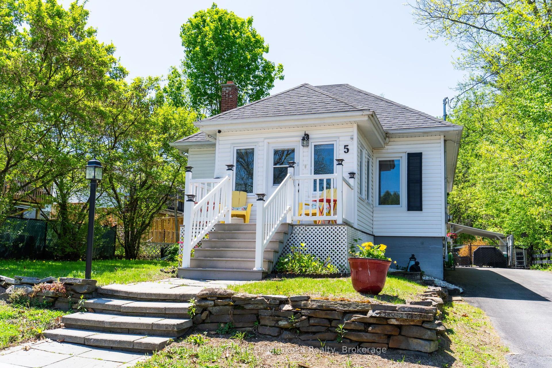 5 Tait Street — photo 1