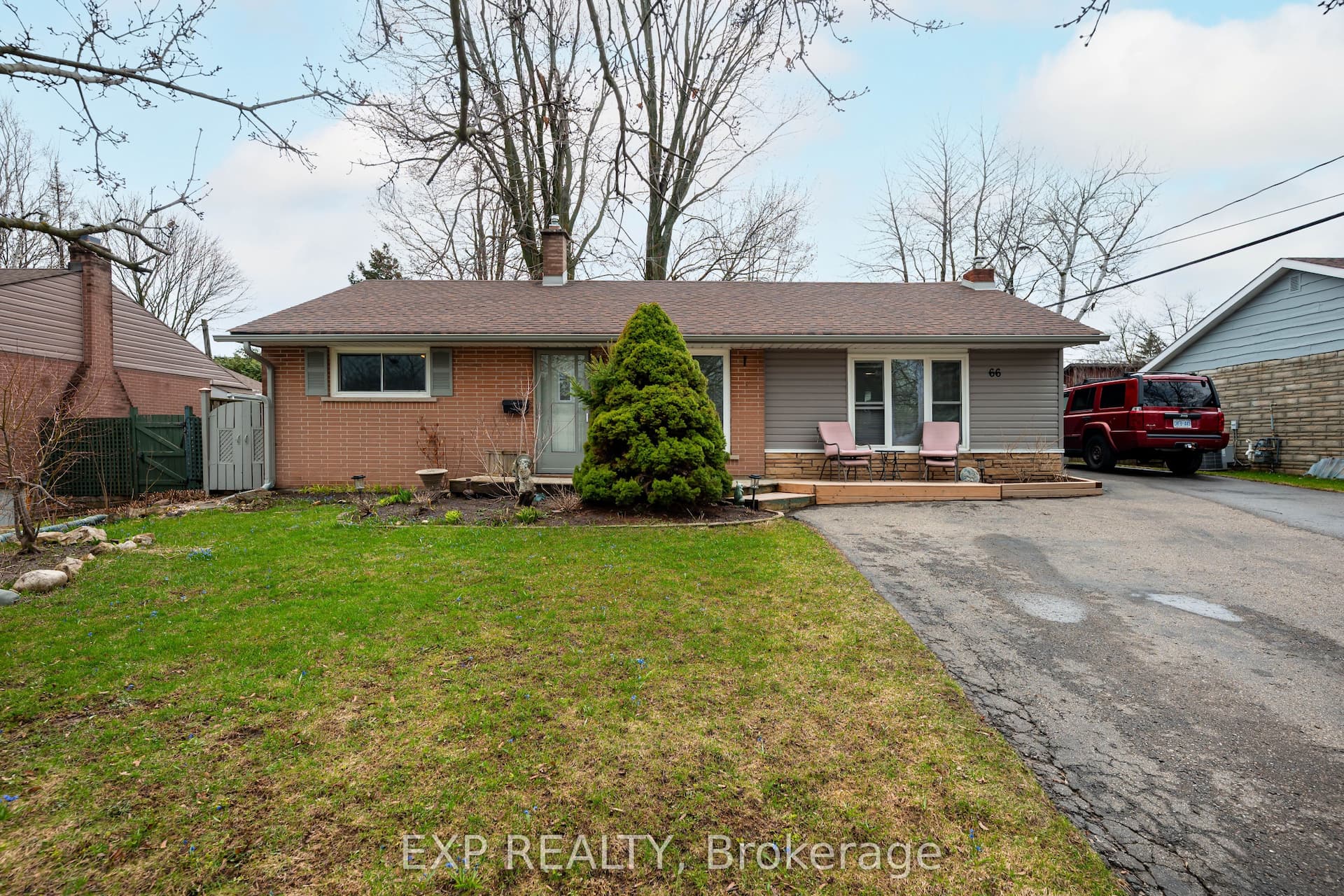 66 Bythia Street — photo 1