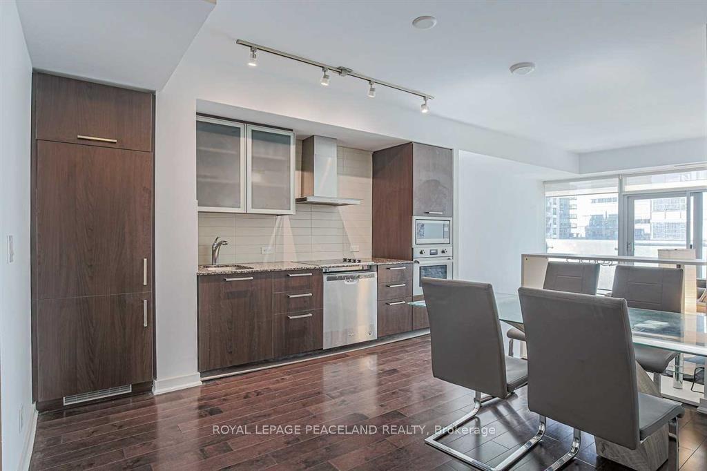 12 York Street 1509 #1509 — photo 1