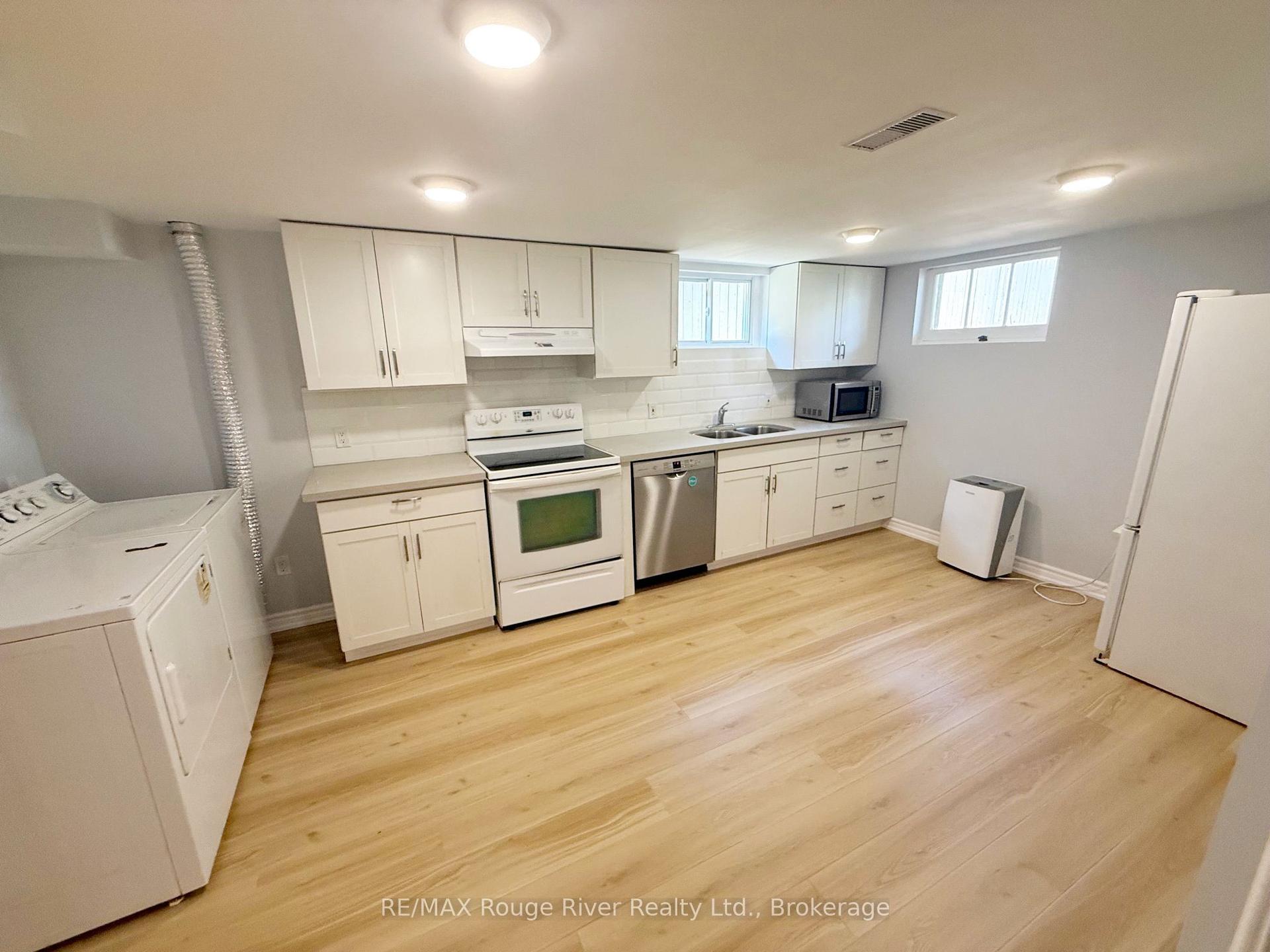 200 Trent Street E — photo 1