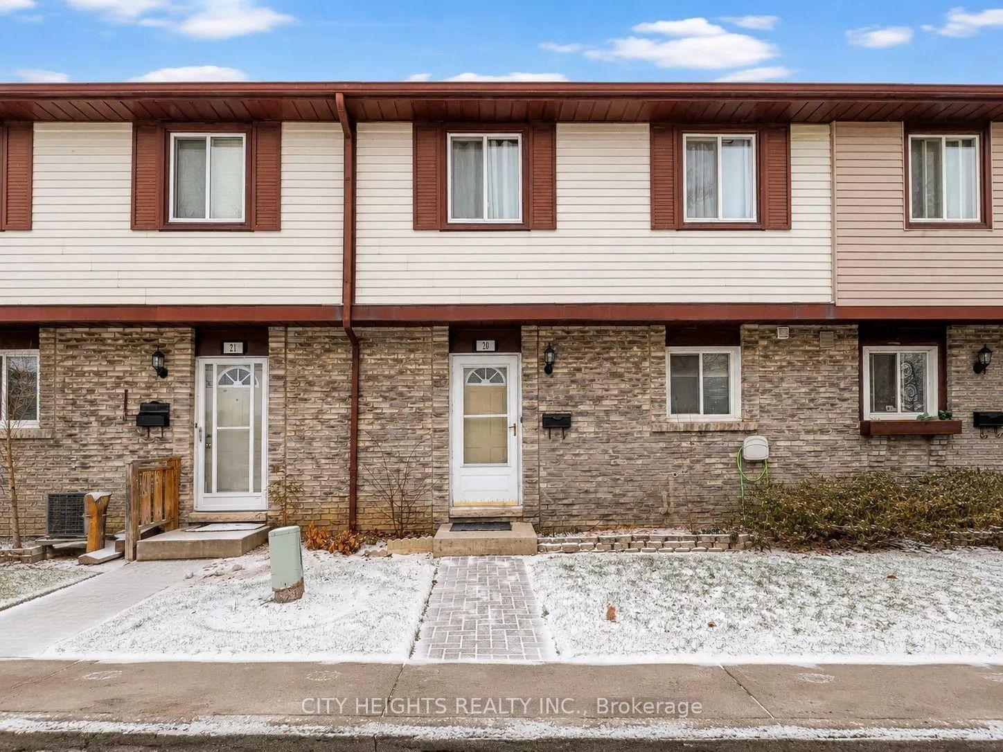45 Hansen Road N 20 #20, Brampton — Condo Town for lease, photo 1