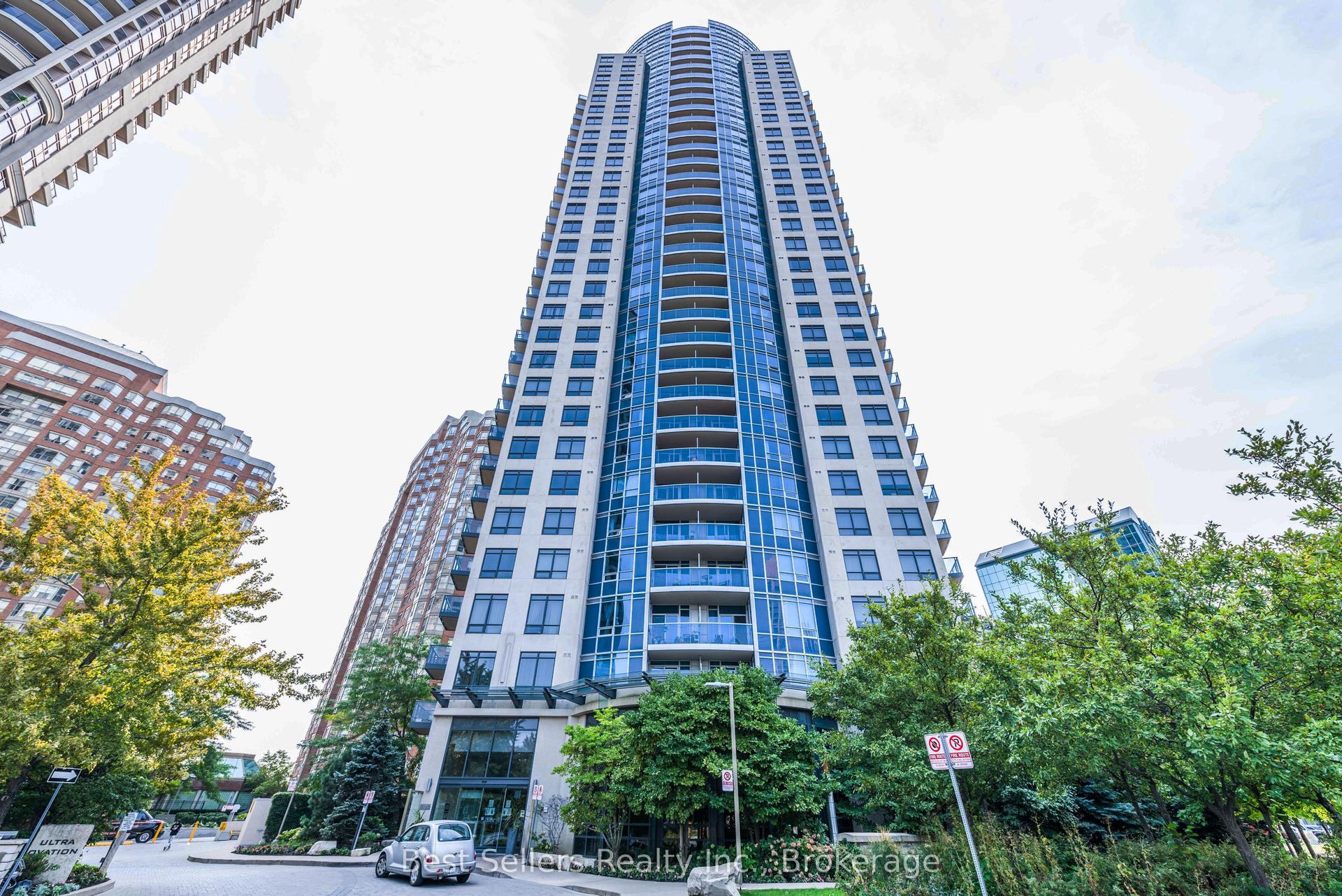 330 Burnhamthorpe Road W 2703 #2703, Mississauga — Condo for sale, photo 1
