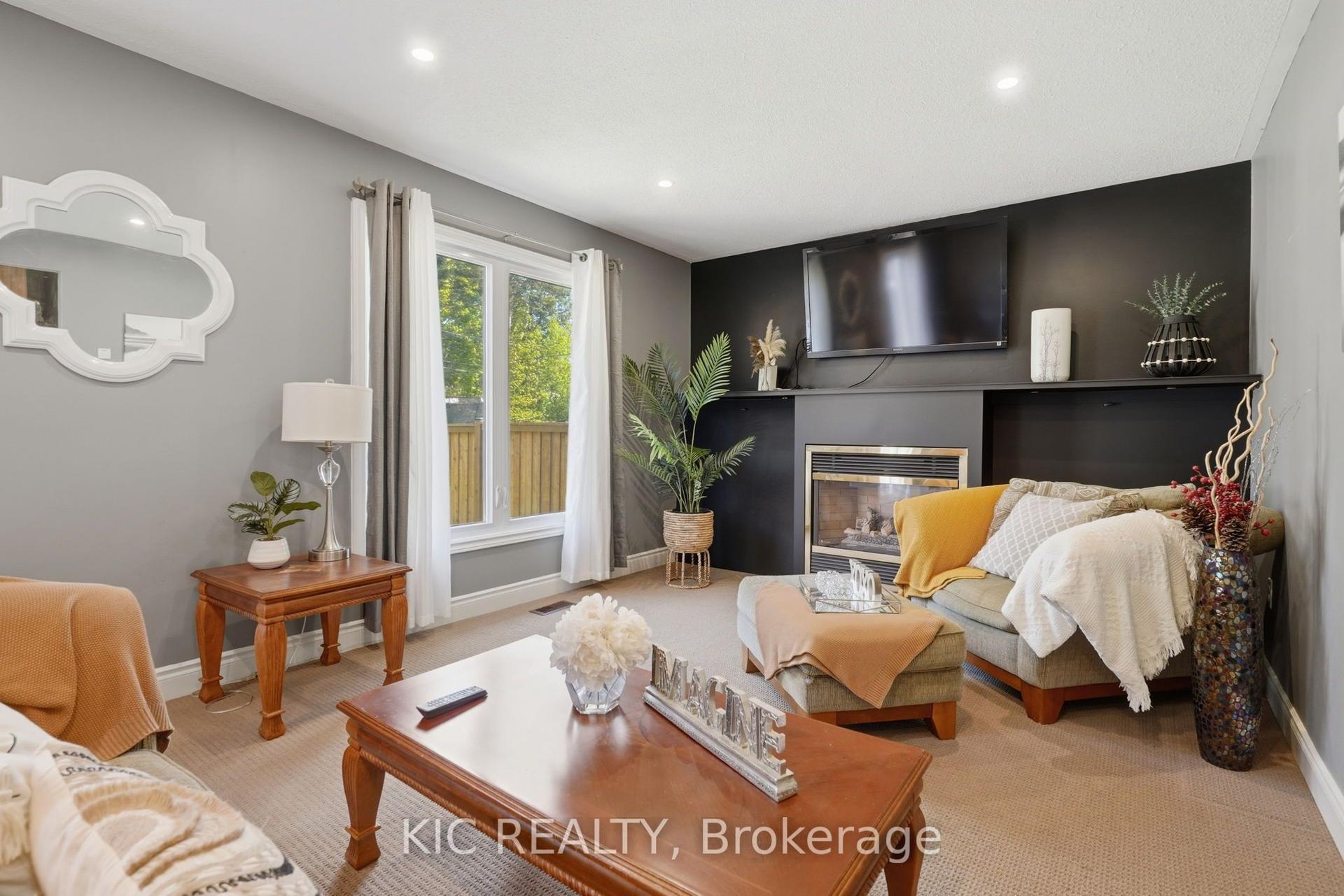 320 Centre Street, Shelburne — Semi-Detached for sale, photo 1