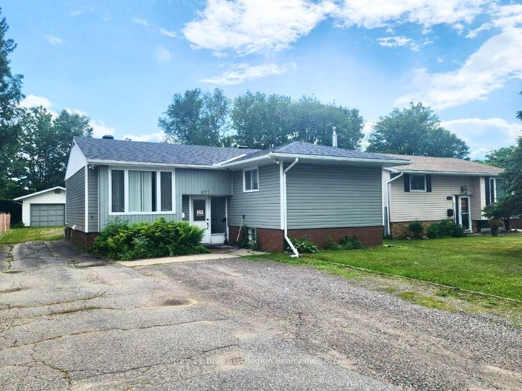 677 Tackaberry Drive, North Bay — Detached for sale, photo 1