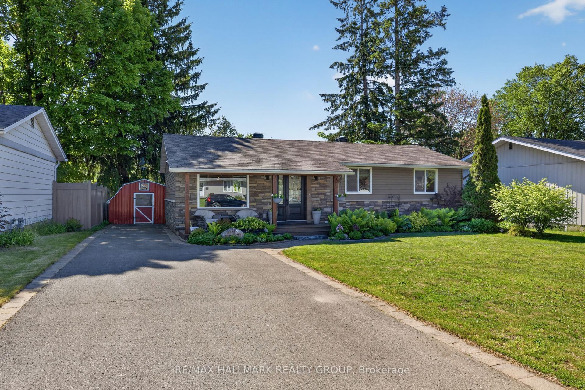 120 ABBEYHILL Drive — photo 1