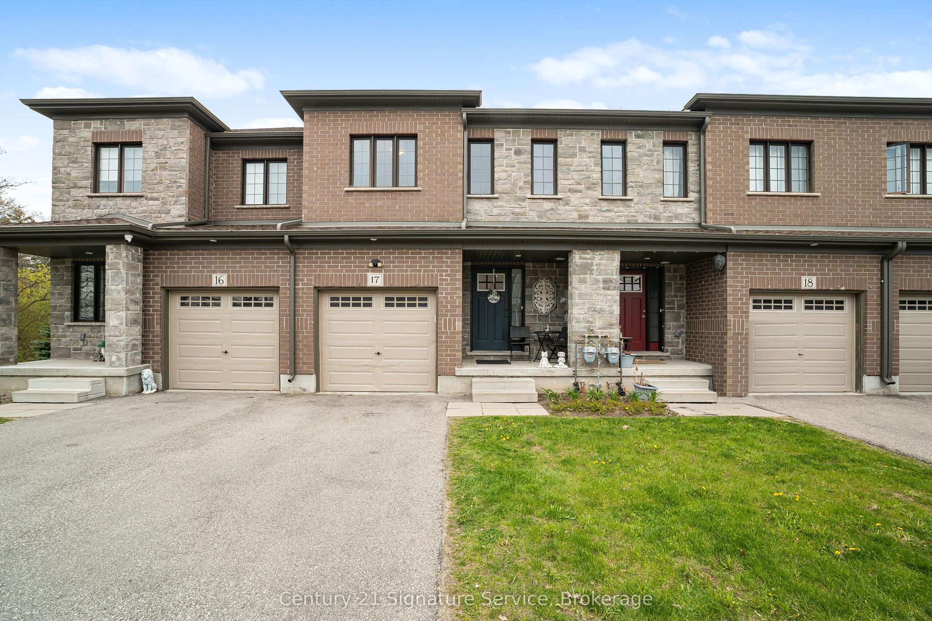 135 Hardcastle Drive 17 #17 — photo 1