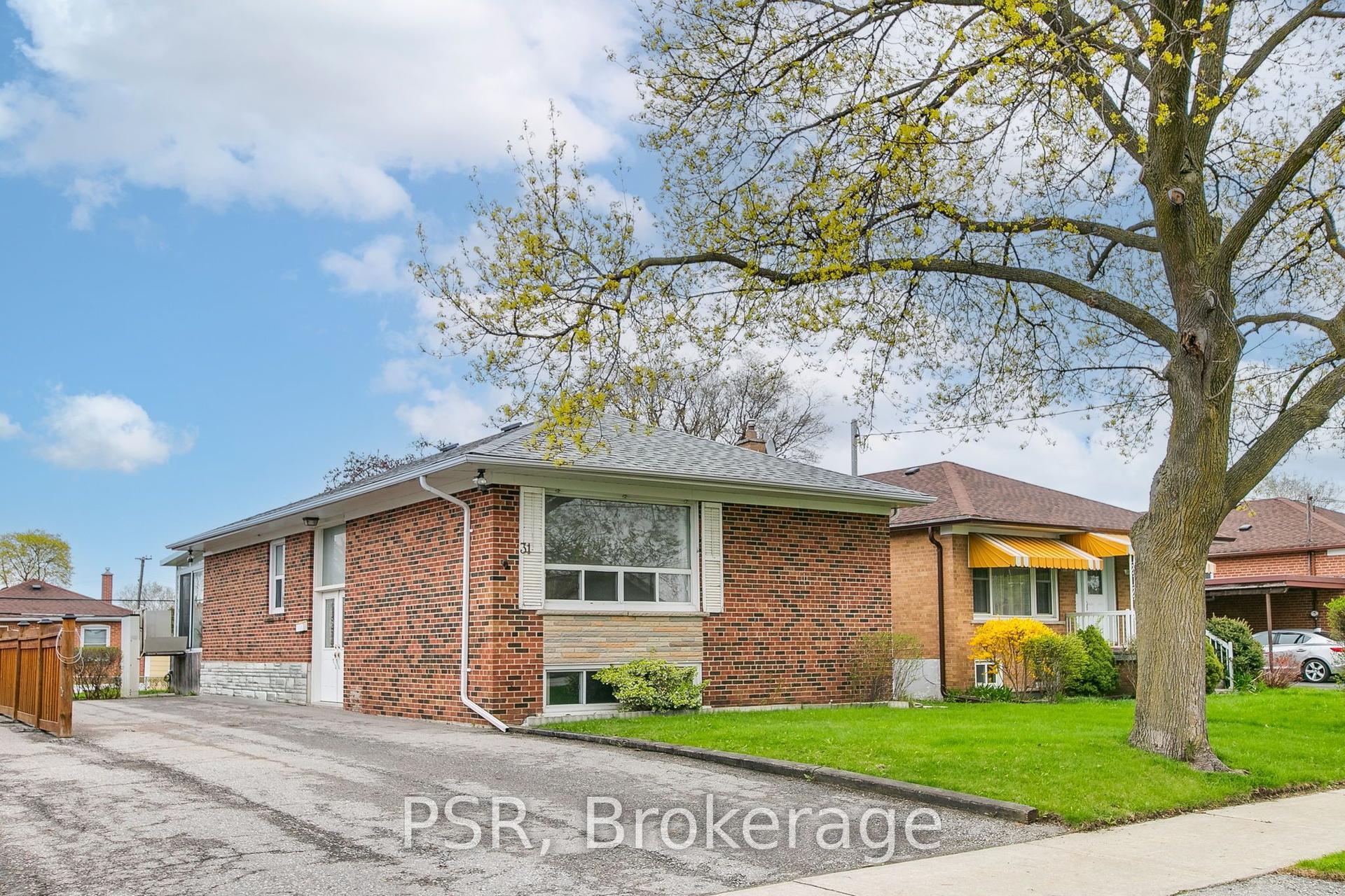 31 Heatherglen Road — photo 1