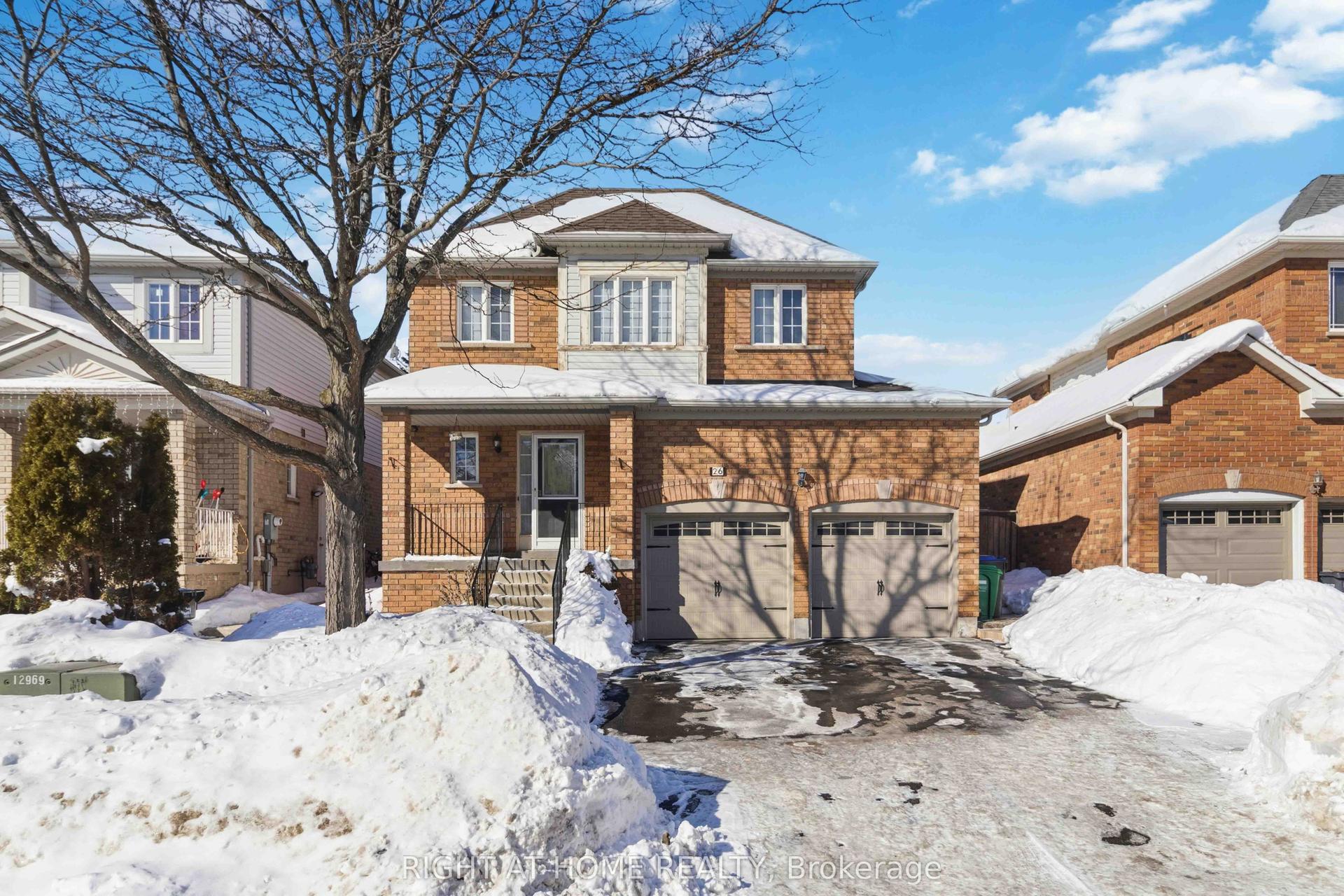 26 Courtsfield Crescent — photo 1
