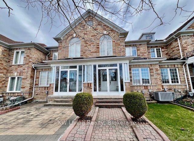 125 South Unionville Avenue — photo 1