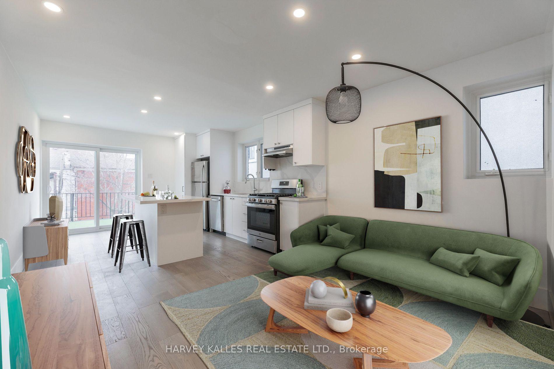 210 Christie Street 2 #2, Toronto — Semi-Detached for lease, photo 1