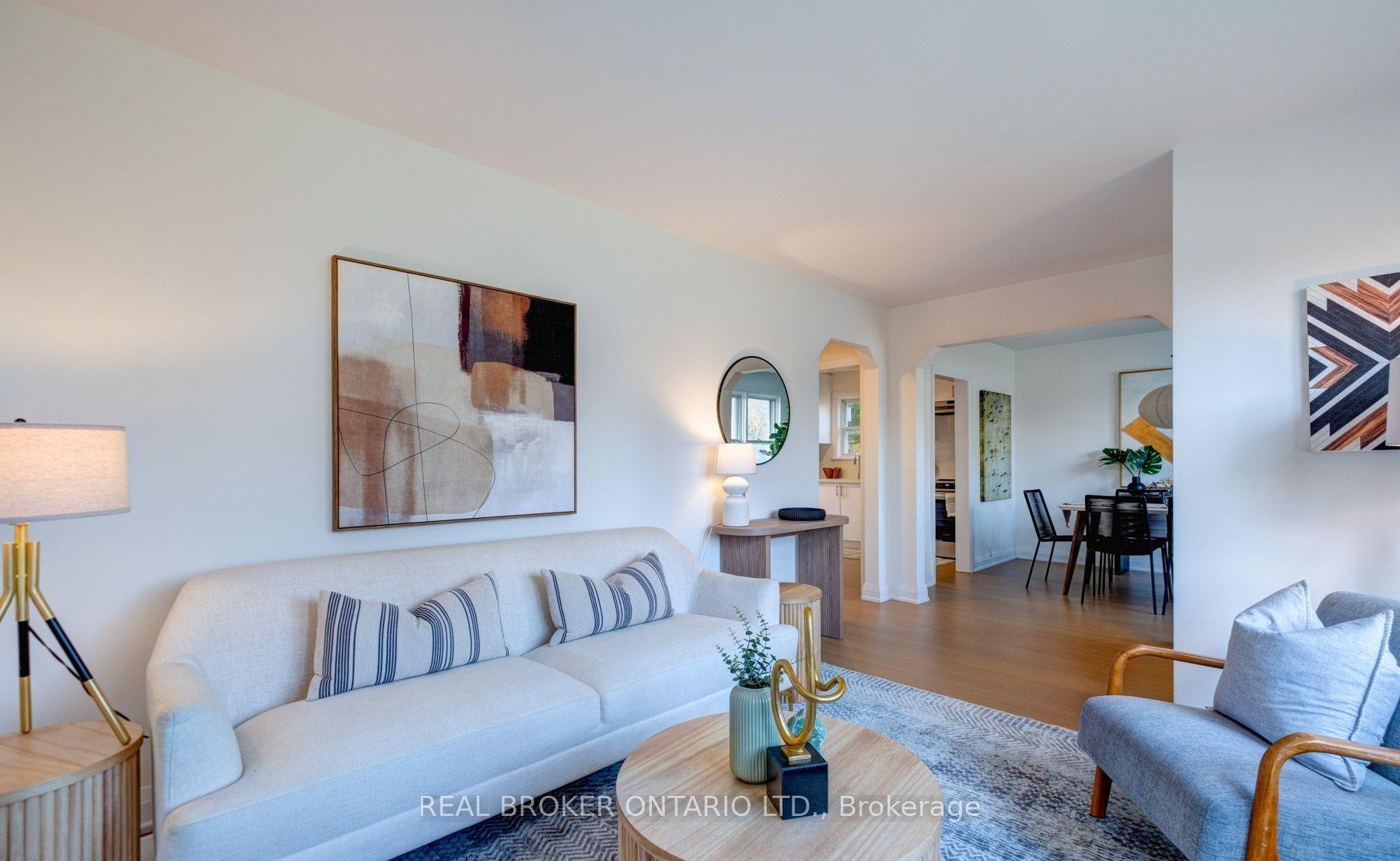 40 Stamford Square N, Toronto — Detached for lease, photo 1