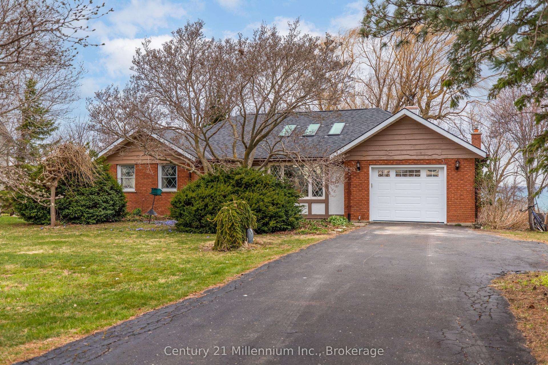 790 Lake Range Drive — photo 1