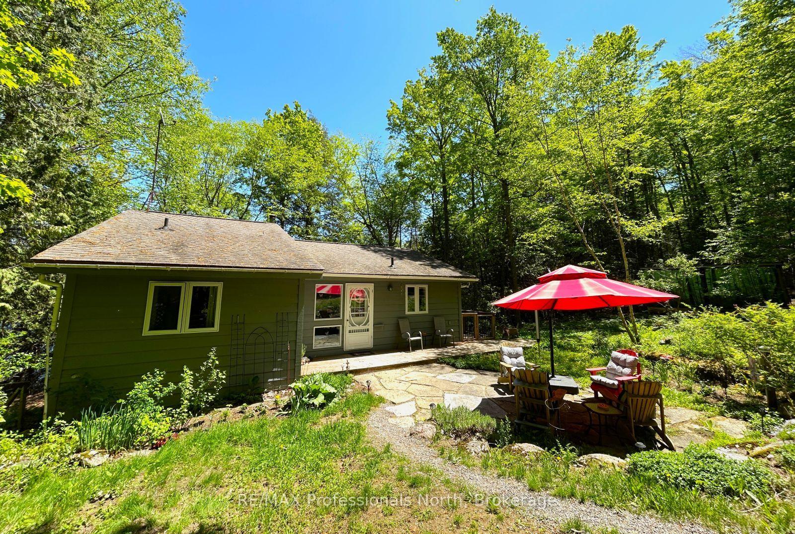 1048 Elk Drive — photo 1