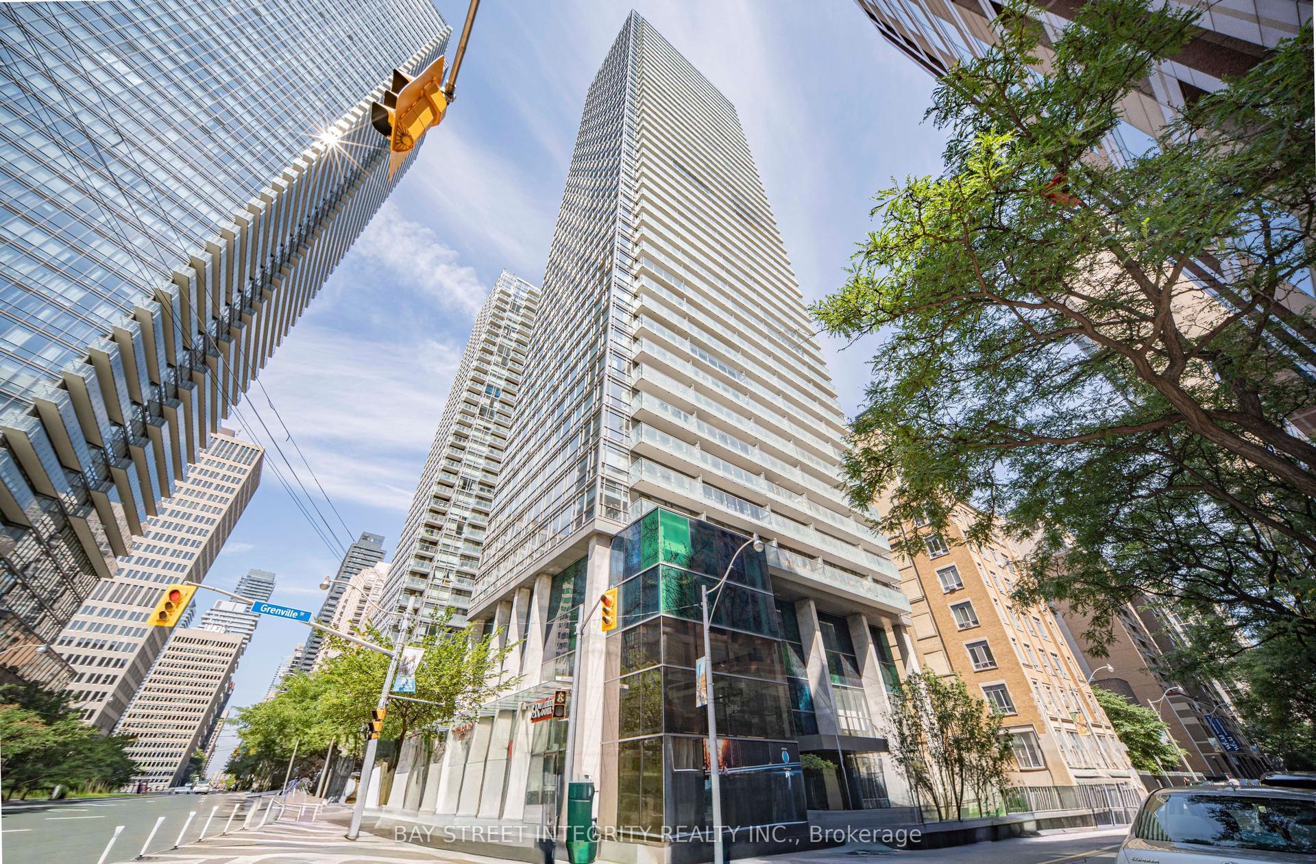 38 Grenville Street 1406 #1406, Toronto — Condo for sale, photo 1