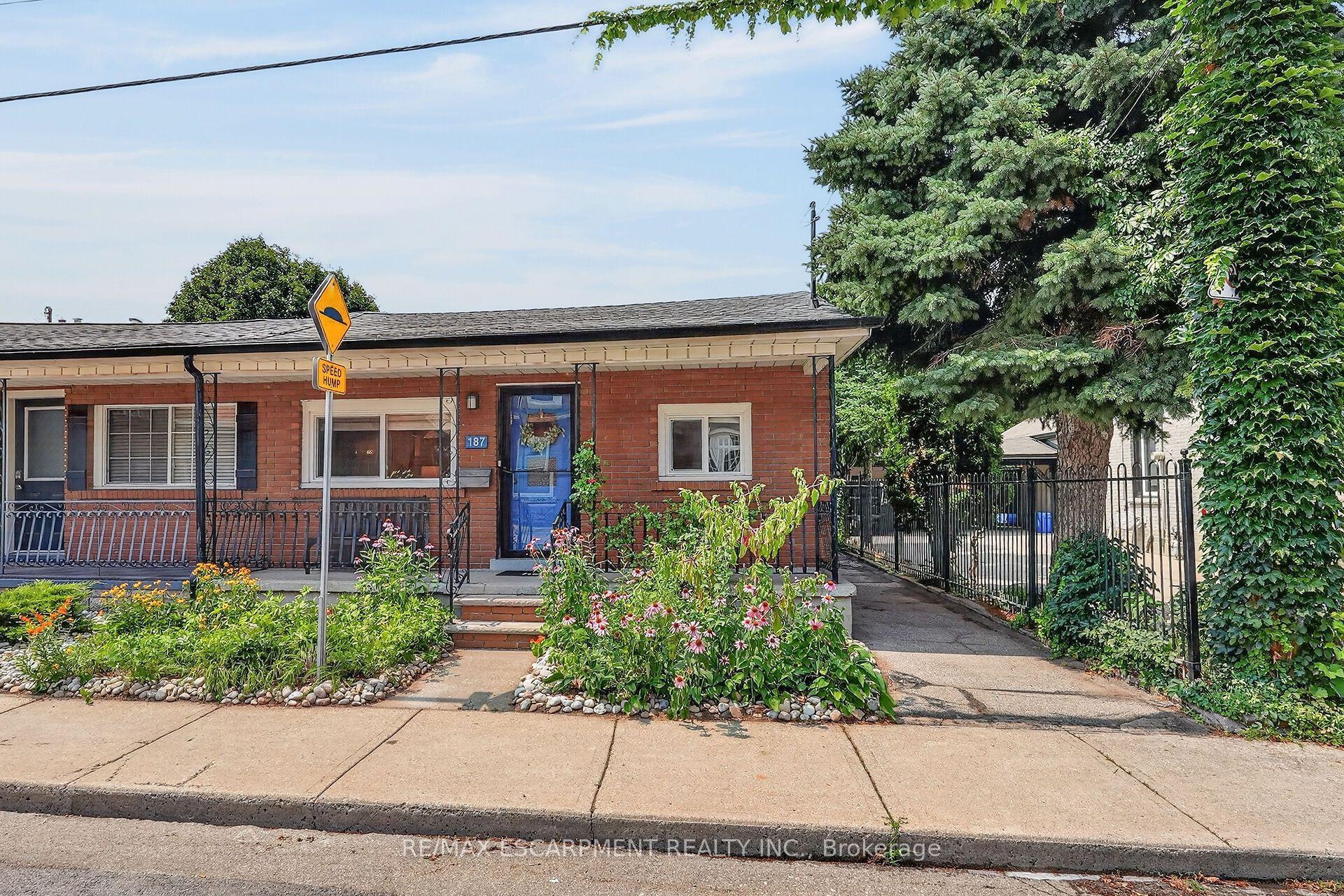 187 N Ray Street N, Hamilton — Semi-Detached for sale, photo 1