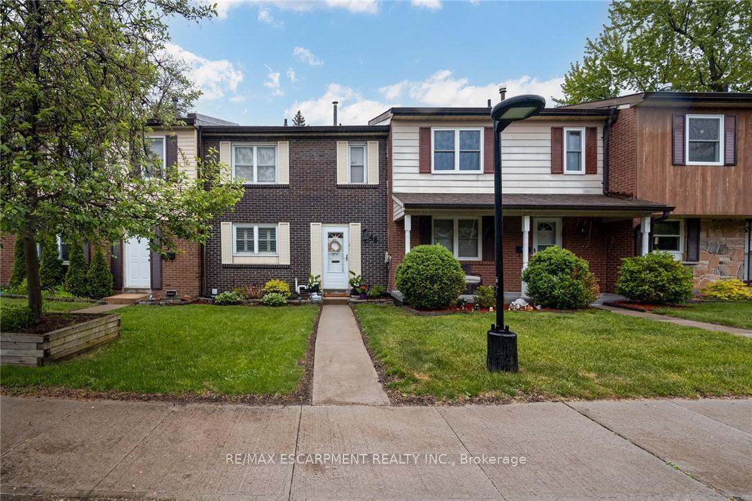 2825 Gananoque Drive 48 #48 — photo 1