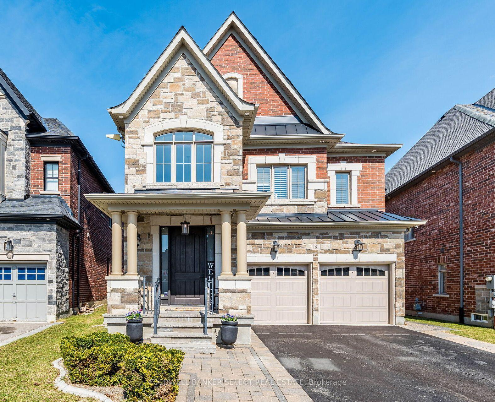 161 Cranbrook Crescent — photo 1