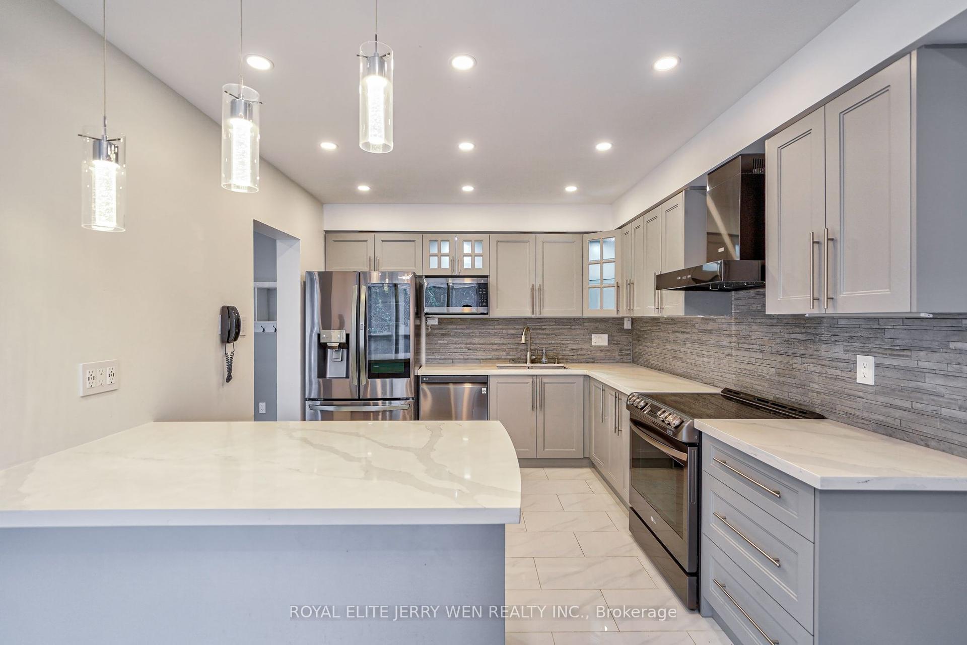 1701 Mccowan Road 302 #302, Toronto — Condo for lease, photo 1