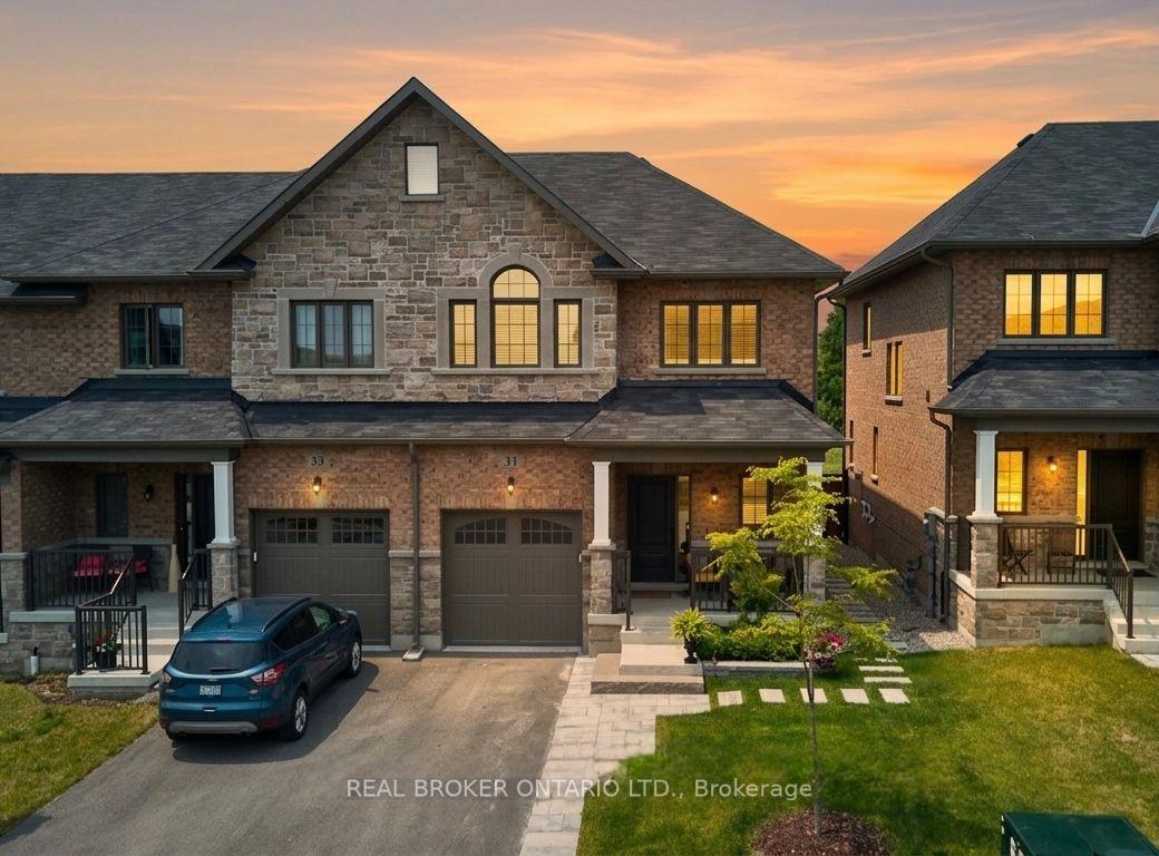 31 Gord Matthews Way — photo 1