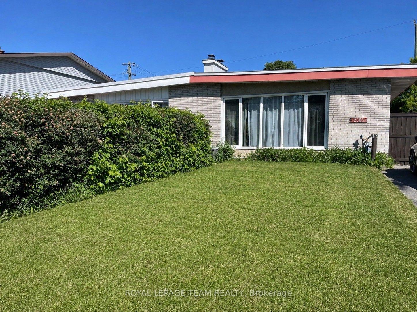 2383 Walkley Road — photo 1